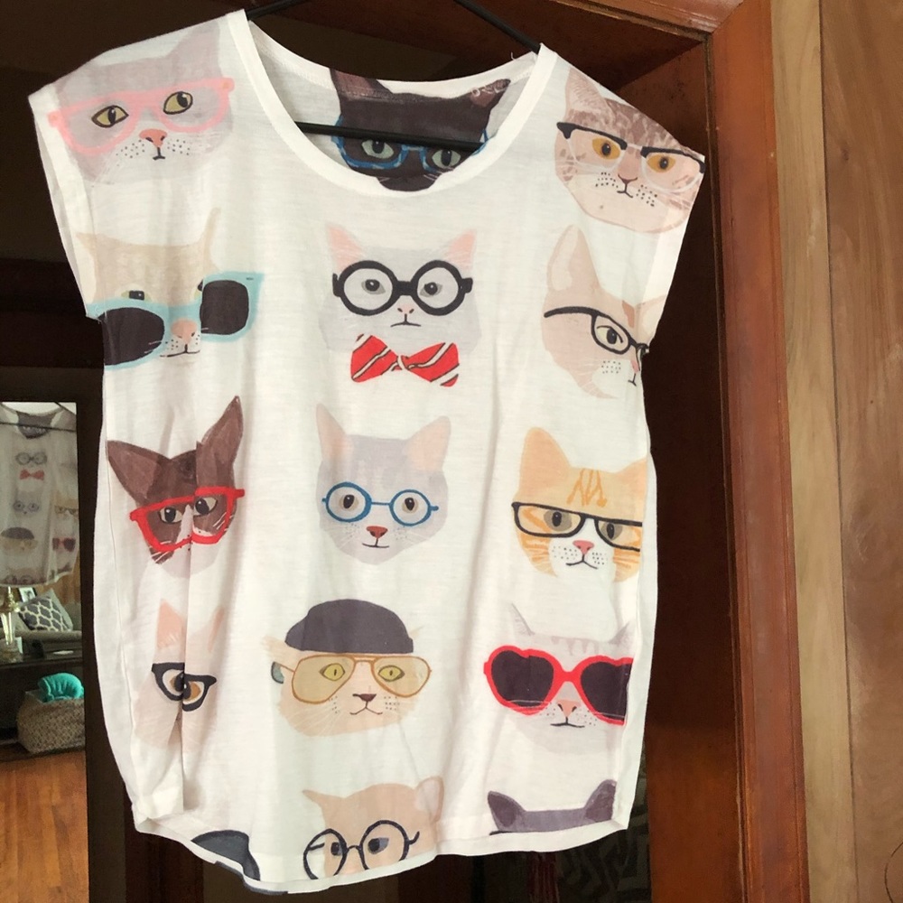 Cat tee